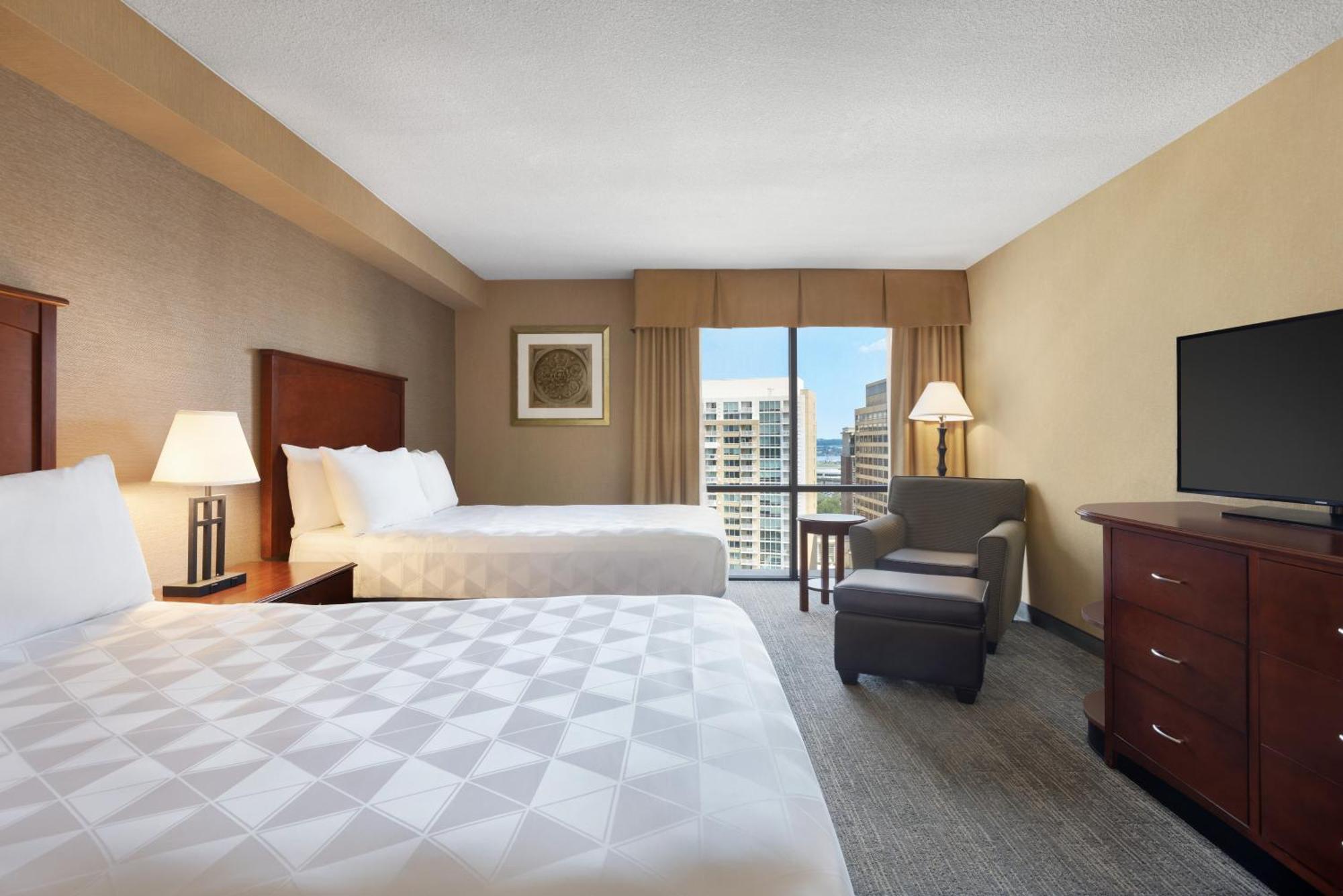 ארלינגטון Holiday Inn National Airport/Crystal City By Ihg מראה חיצוני תמונה