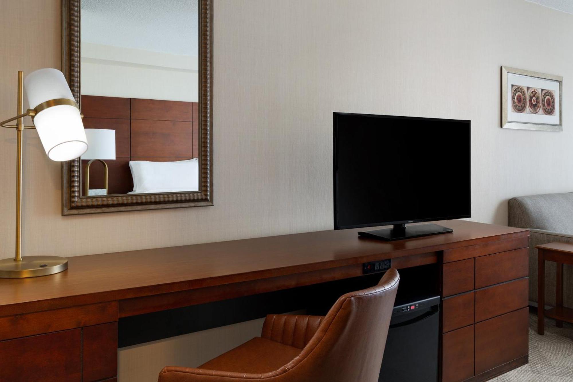 ארלינגטון Holiday Inn National Airport/Crystal City By Ihg מראה חיצוני תמונה